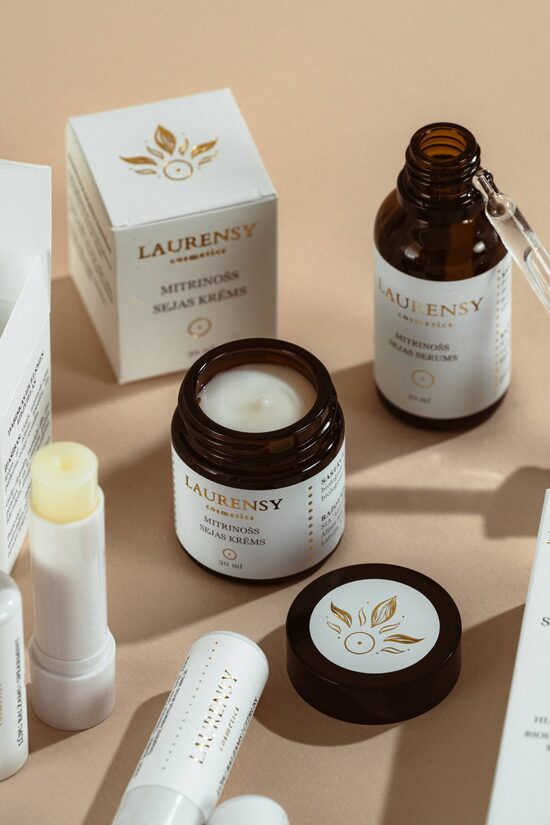 KOMPLEKTS (KRĒMS + SERUMS + BALZAMS)